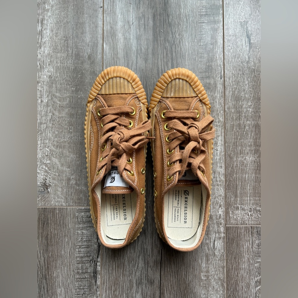 Brown Canvas Sneakers with wavy thick sole